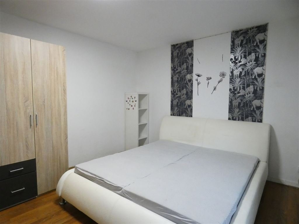 Wohn-/Schlafzimmer (ca. 15 m²)