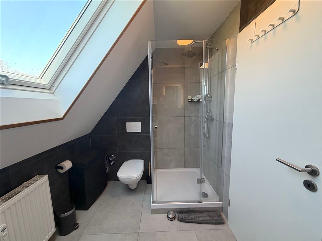 Modernes Badezimmer